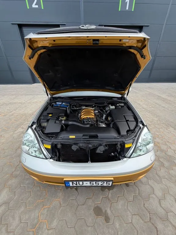 Lexus LS 430