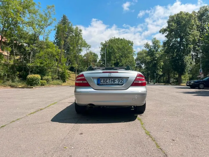 Mercedes-Benz CLK 200