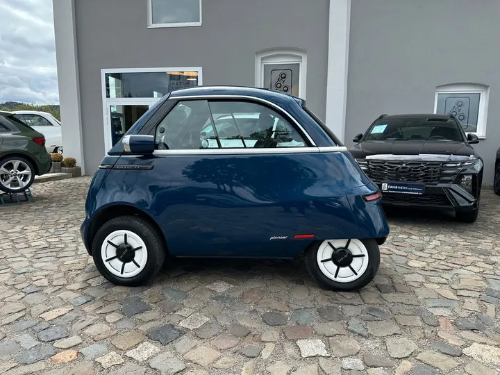 Microlino Pioneer