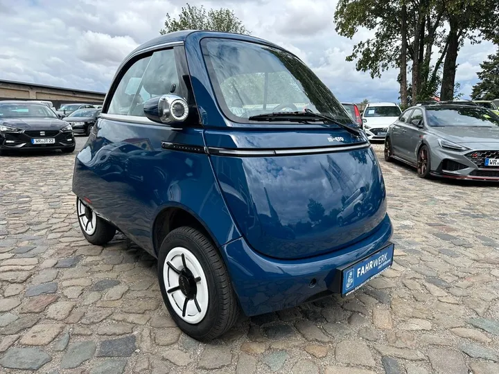 Microlino Pioneer