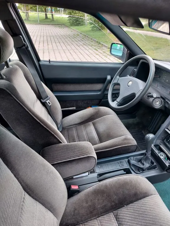 Alfa Romeo 164