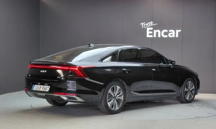 Kia K8