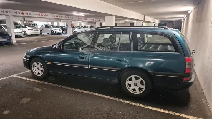 Opel Omega