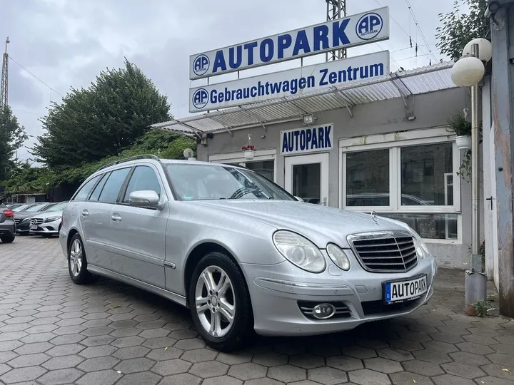 Mercedes-Benz E 220