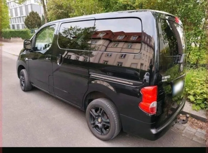 Nissan NV200