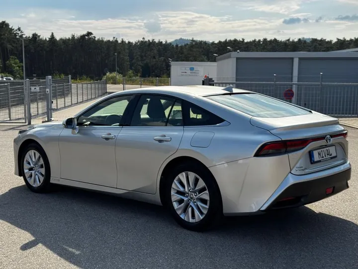 Toyota Mirai