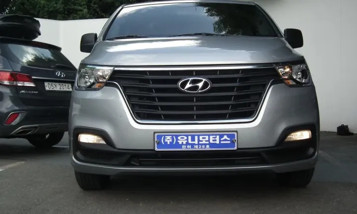 Hyundai Starex