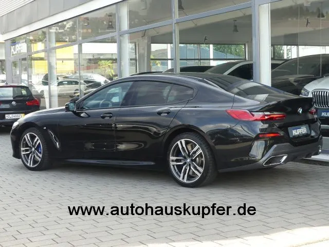 BMW 840
