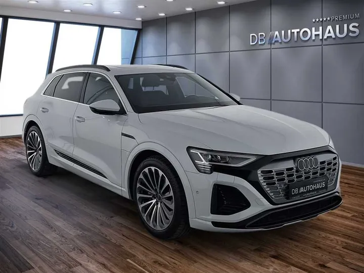 Audi Q8 e-tron