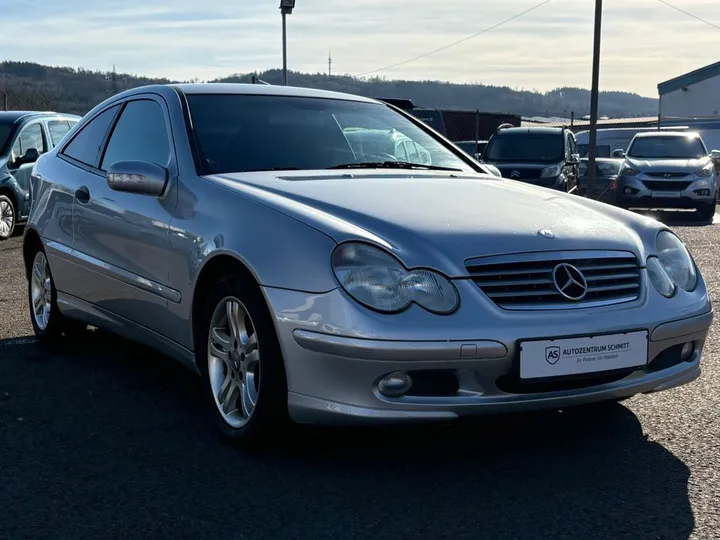 Mercedes-Benz C 180