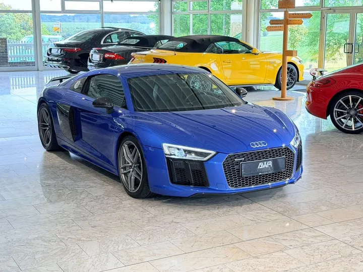 Audi R8
