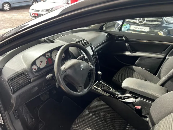 Peugeot 407
