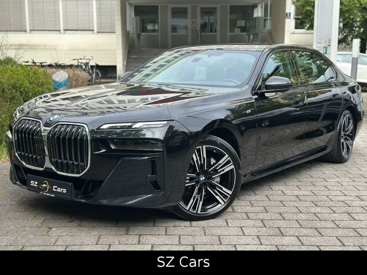 BMW 740