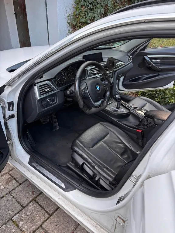 BMW 335