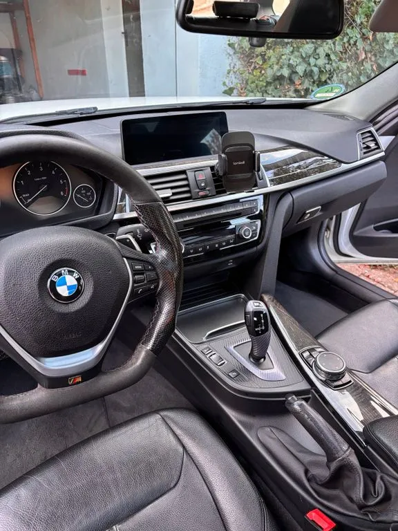 BMW 335