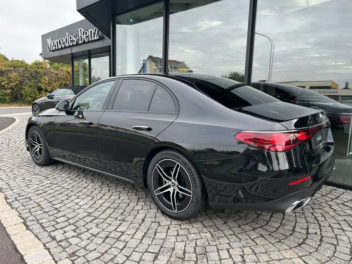 Mercedes-Benz E 200