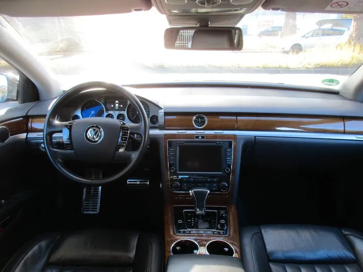 Volkswagen Phaeton