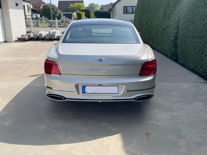 Bentley Continental Flying Spur
