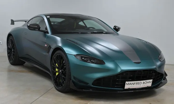 Aston Martin V8 Vantage