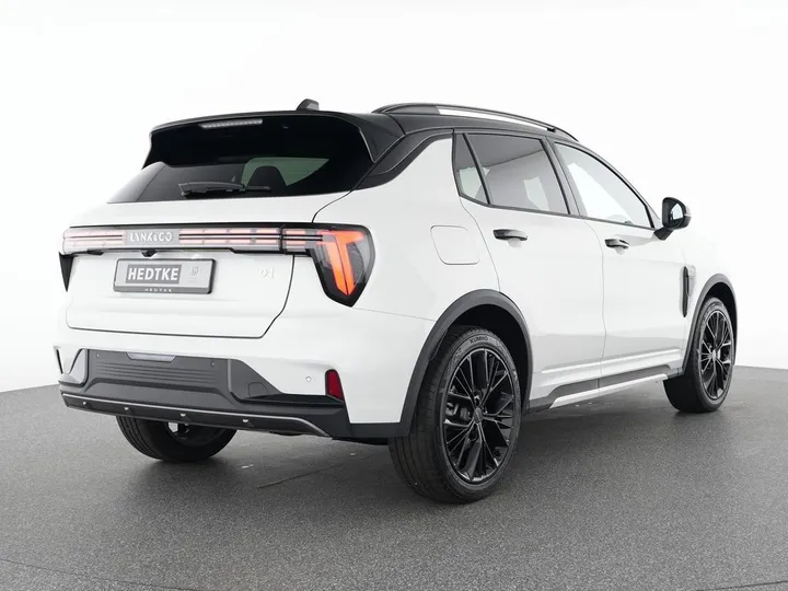 Lynk&Co 01