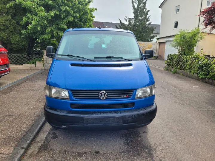 Volkswagen T4 Caravelle