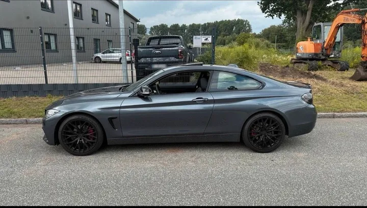 BMW 324