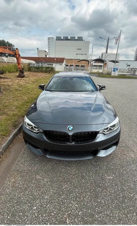 BMW 324