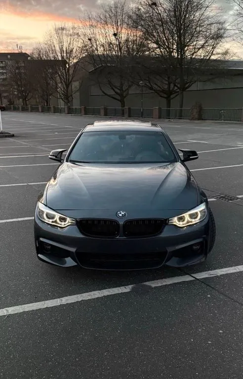 BMW 324