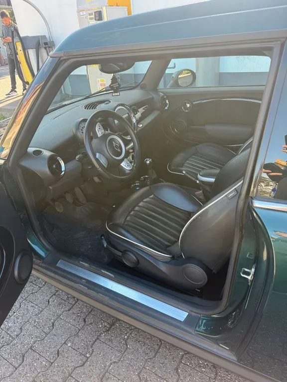 MINI Cooper Clubman
