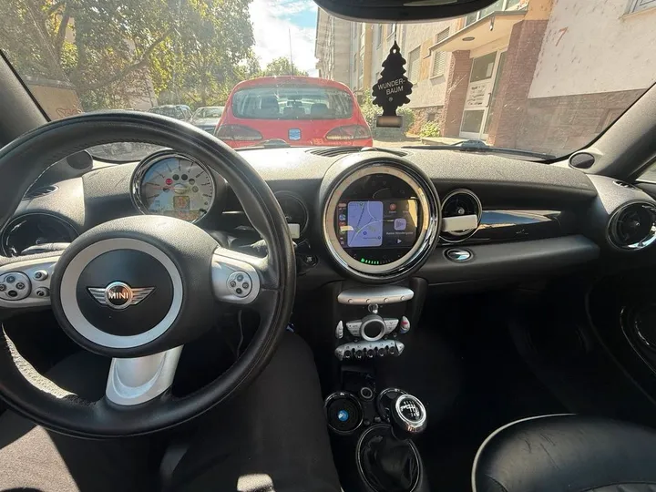 MINI Cooper Clubman