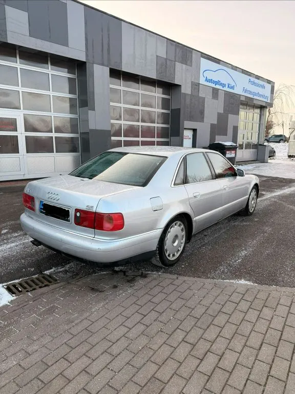 Audi A8