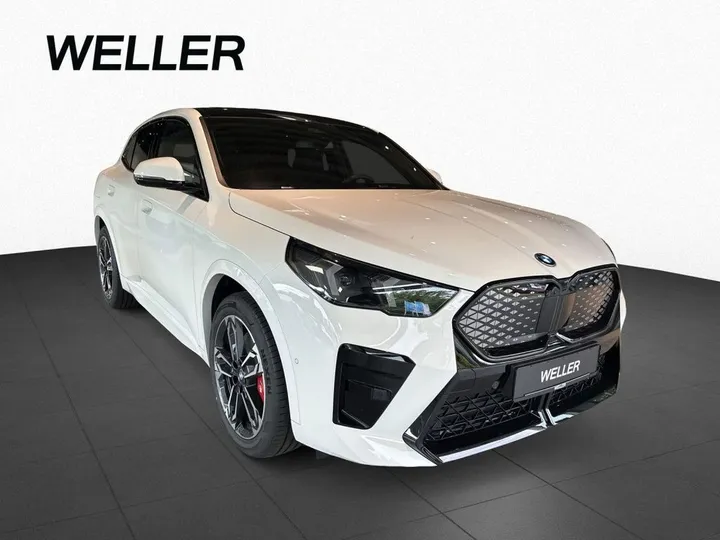 BMW iX2
