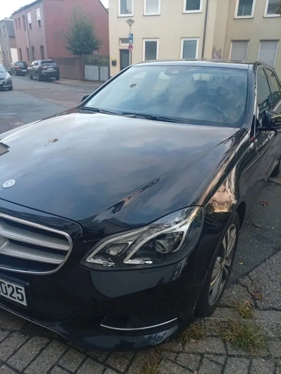 Mercedes-Benz E 200