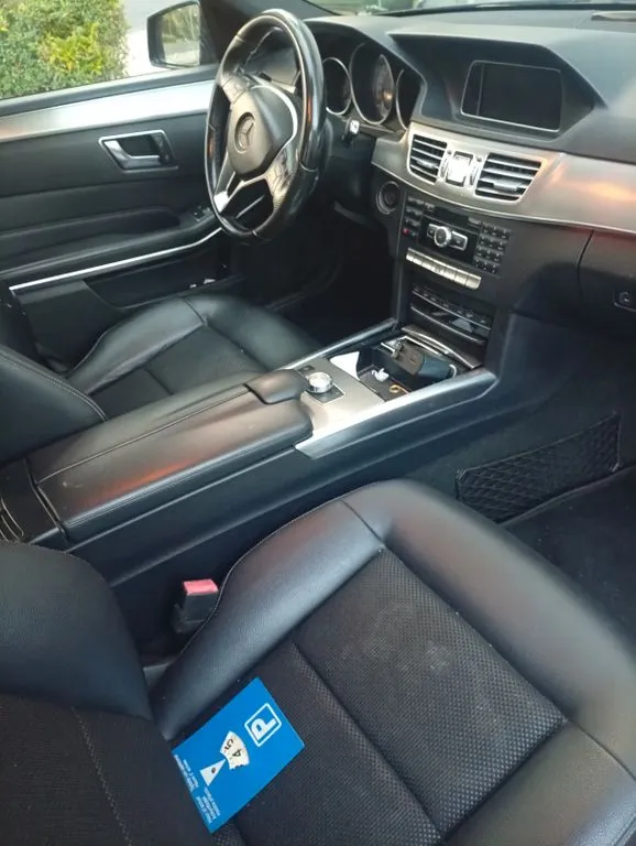 Mercedes-Benz E 200