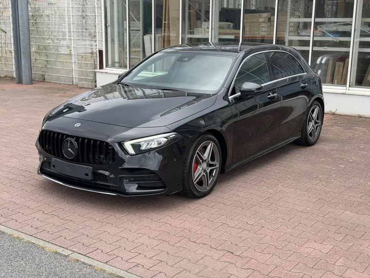 Mercedes-Benz A 220