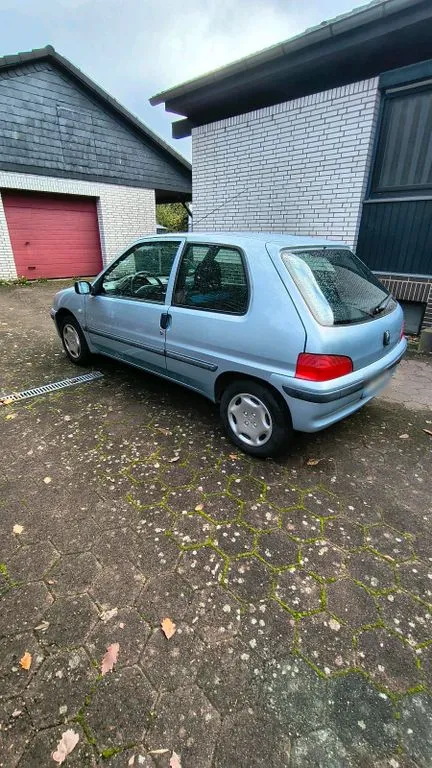 Peugeot 106