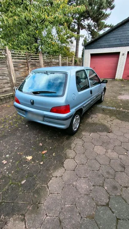 Peugeot 106