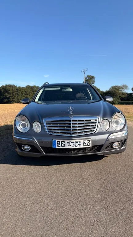 Mercedes-Benz E 200