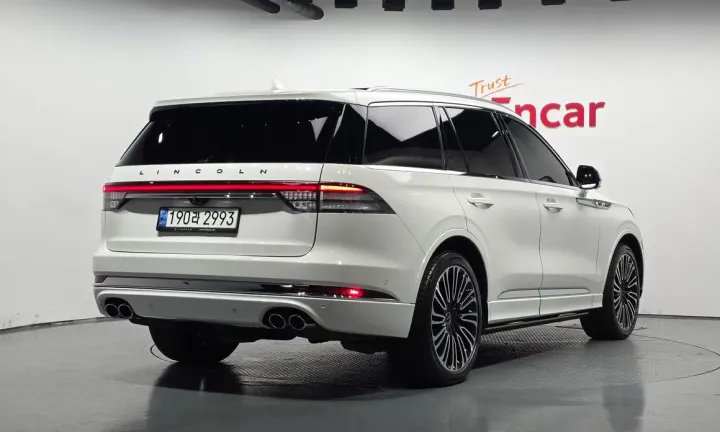 Lincoln Aviator