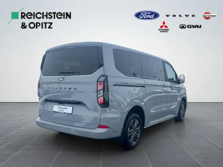 Ford Tourneo Custom
