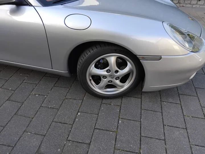 Porsche 996