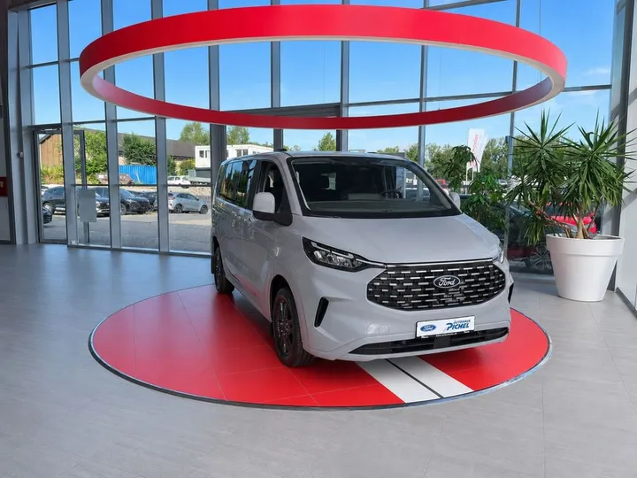Ford Tourneo Custom