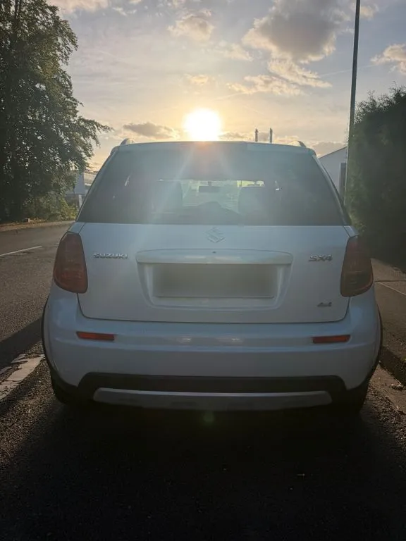 Suzuki SX4