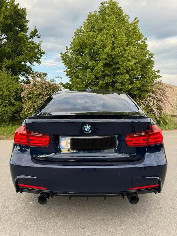 BMW 335