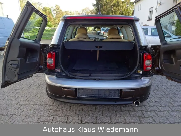 MINI Cooper Clubman
