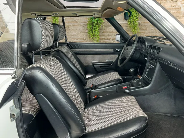 Mercedes-Benz SLC 280