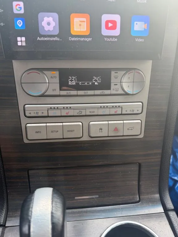 Lincoln Navigator