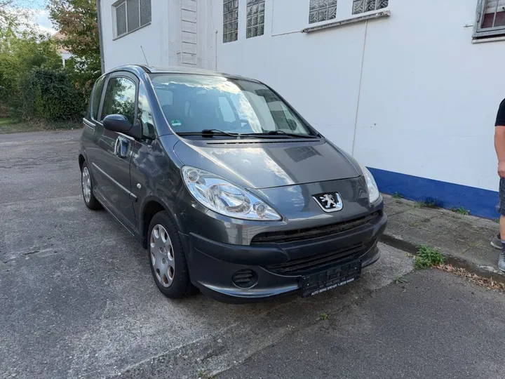 Peugeot 1007