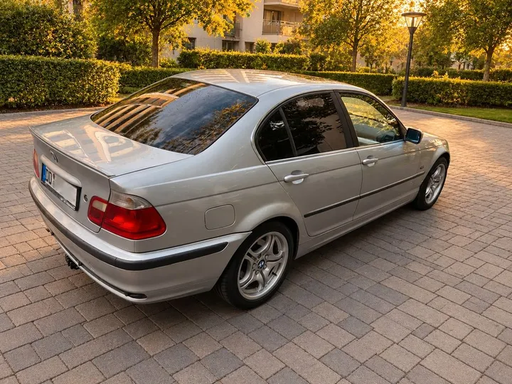 BMW 328