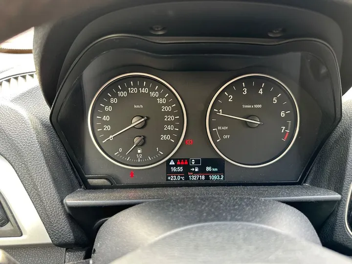 BMW 114